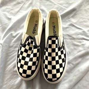 Never worn mudd checker sneakers
